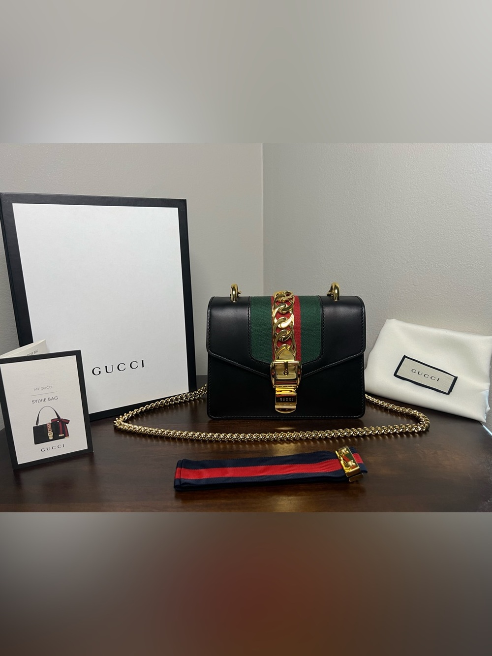 Authentic Gucci Sylvie Small Leather Shoulder Bag